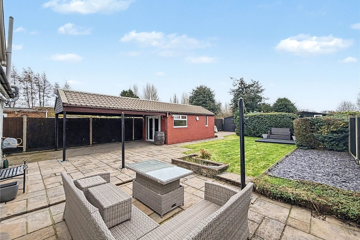4 bedroom bungalow for sale in Newington | Robinson Michael & Jackson