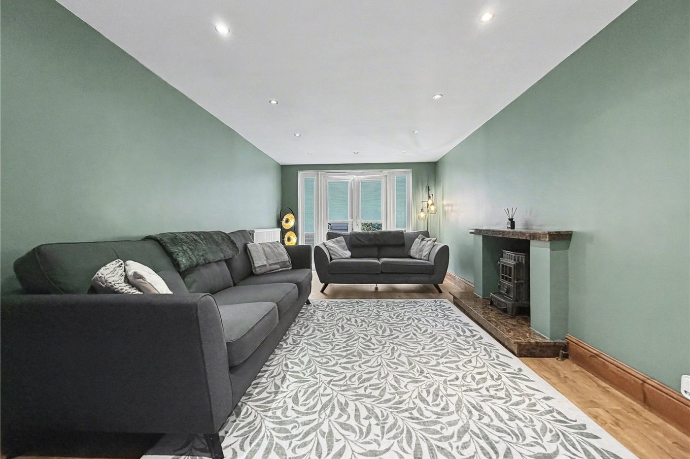 4 bedroom bungalow for sale in Newington | Robinson Michael & Jackson