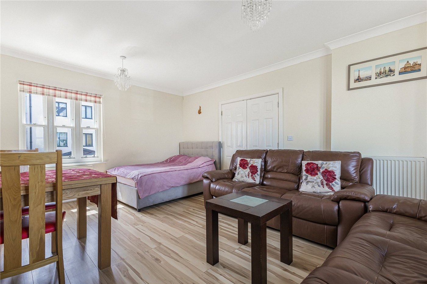 2 bedroom property for sale in Northfleet | Robinson Michael & Jackson