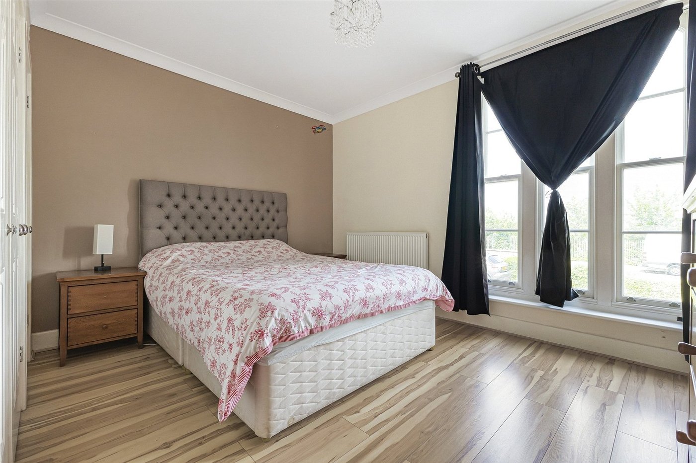 2 bedroom property for sale in Northfleet | Robinson Michael & Jackson