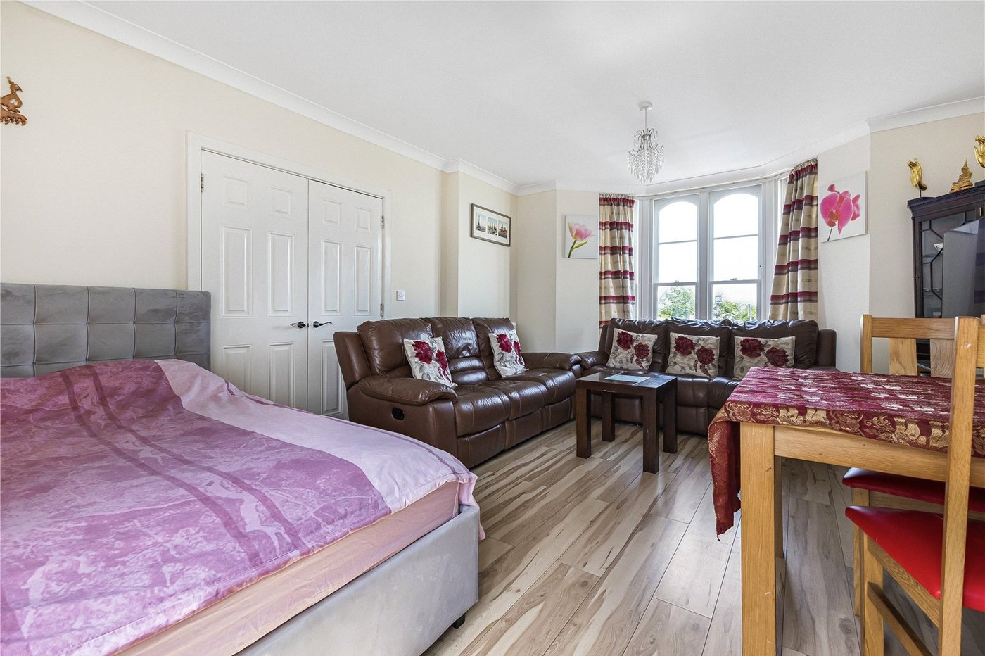 2 bedroom property for sale in Northfleet | Robinson Michael & Jackson