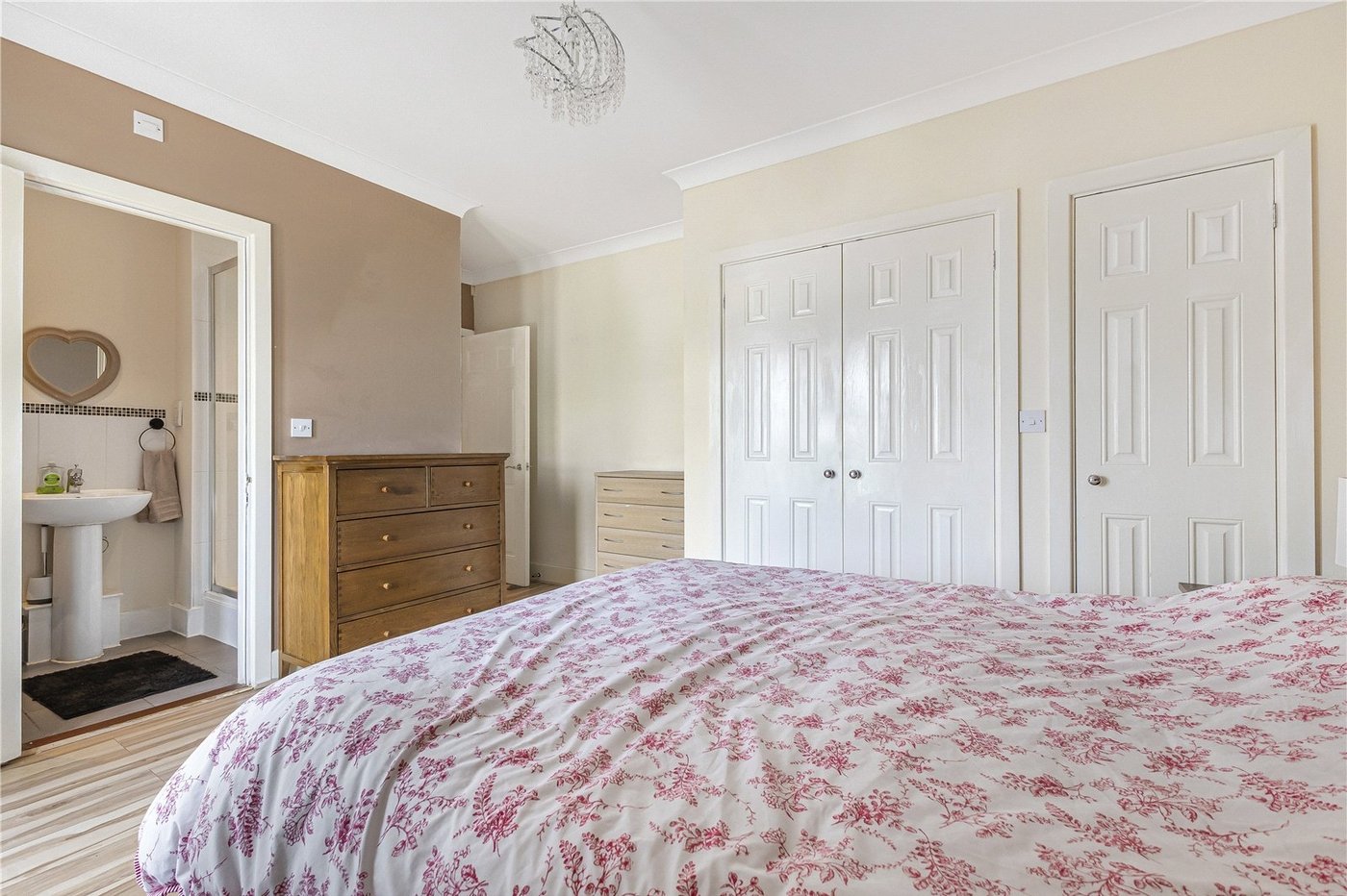 2 bedroom property for sale in Northfleet | Robinson Michael & Jackson