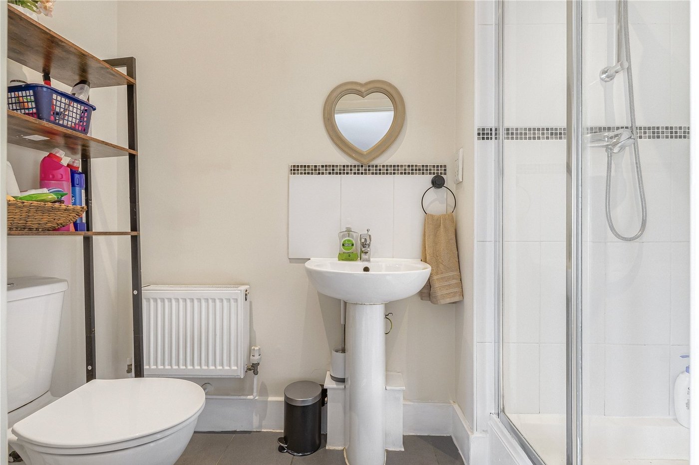 2 bedroom property for sale in Northfleet | Robinson Michael & Jackson