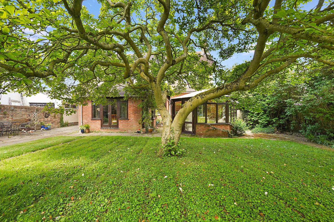 4 bedroom house for sale in Rainham | Robinson Michael & Jackson