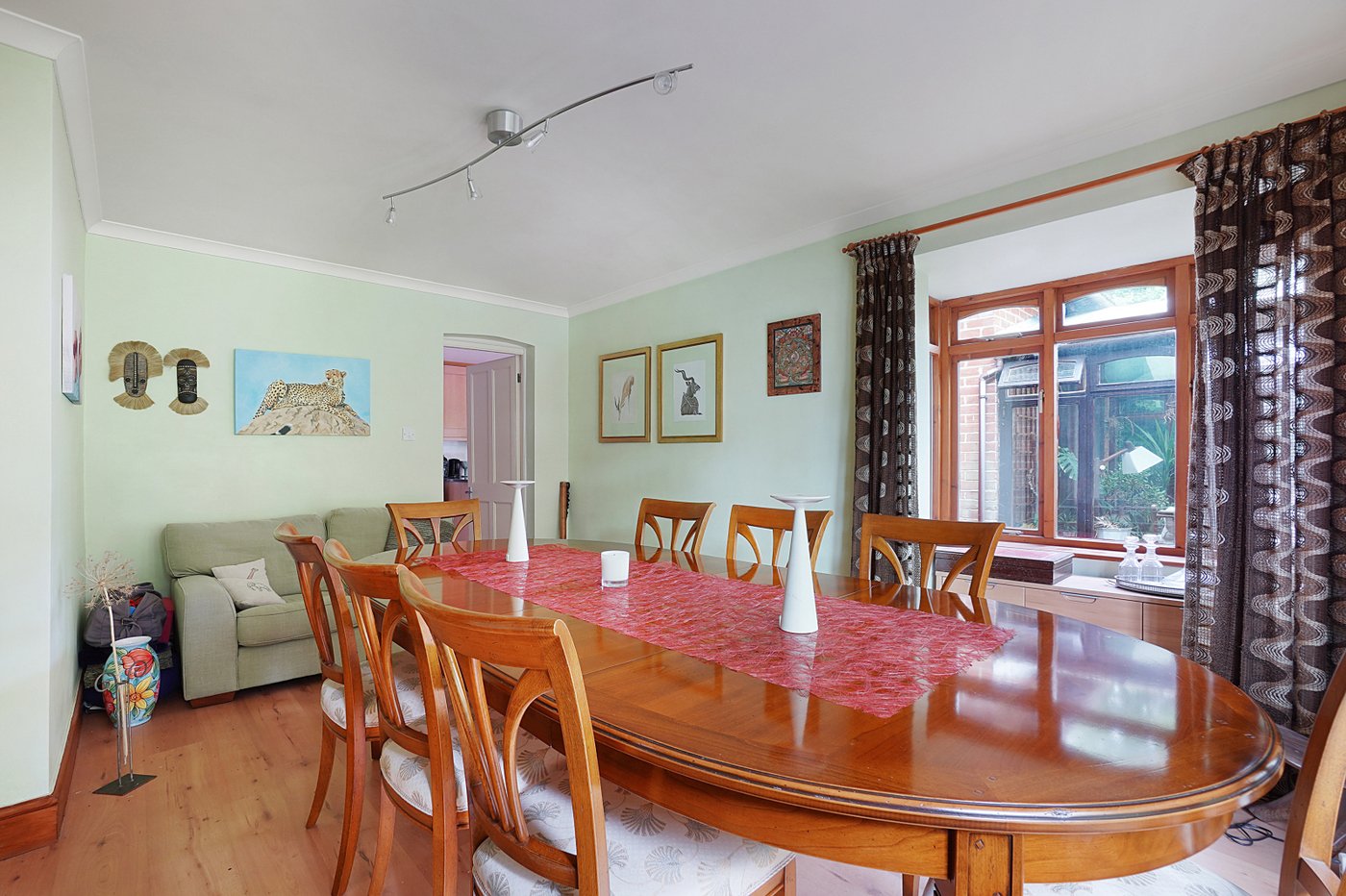 4 bedroom house for sale in Rainham | Robinson Michael & Jackson