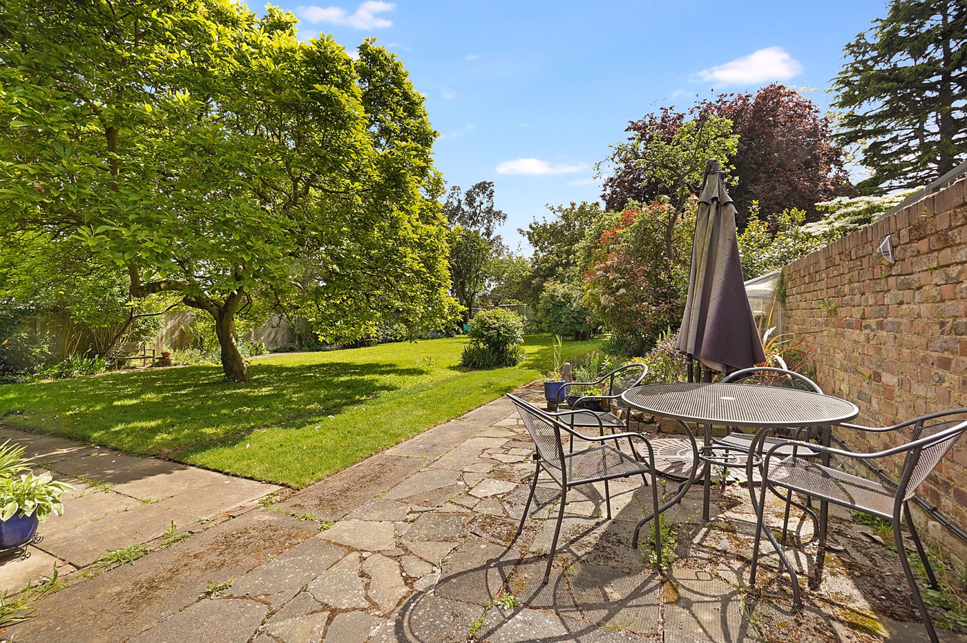 4 bedroom house for sale in Rainham | Robinson Michael & Jackson