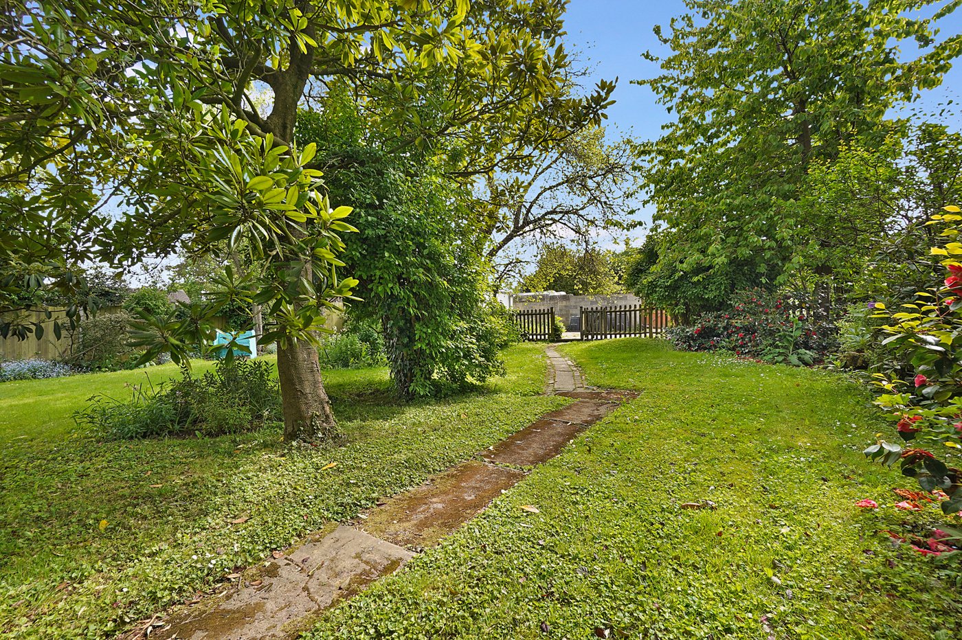 4 bedroom house for sale in Rainham | Robinson Michael & Jackson