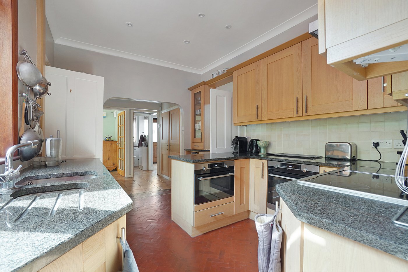 4 bedroom house for sale in Rainham | Robinson Michael & Jackson