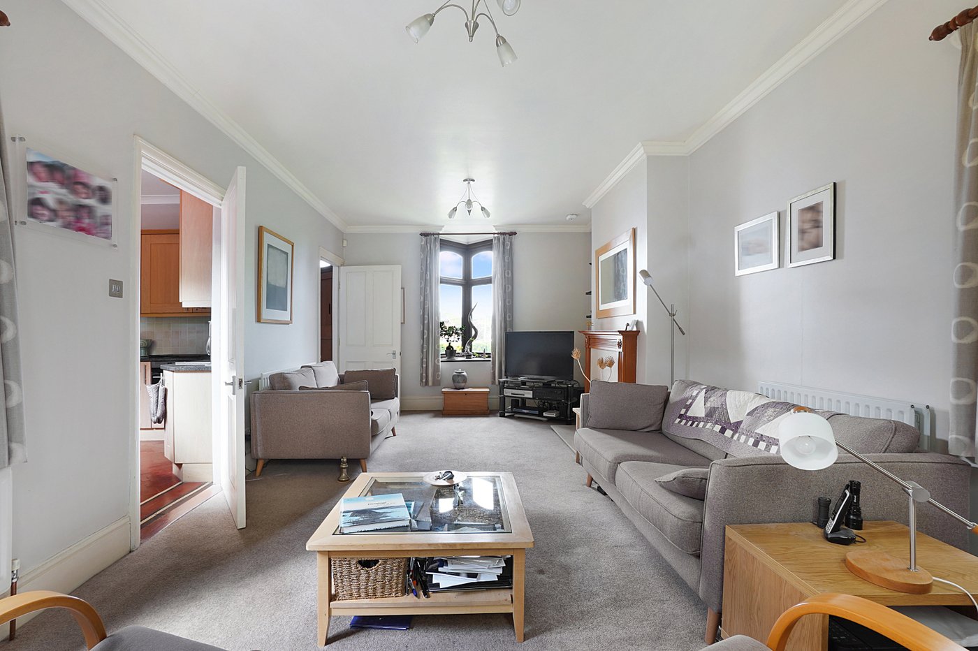 4 bedroom house for sale in Rainham | Robinson Michael & Jackson