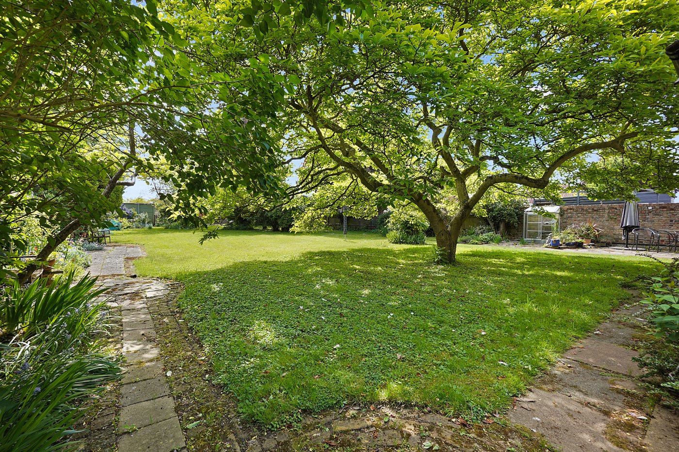 4 bedroom house for sale in Rainham | Robinson Michael & Jackson