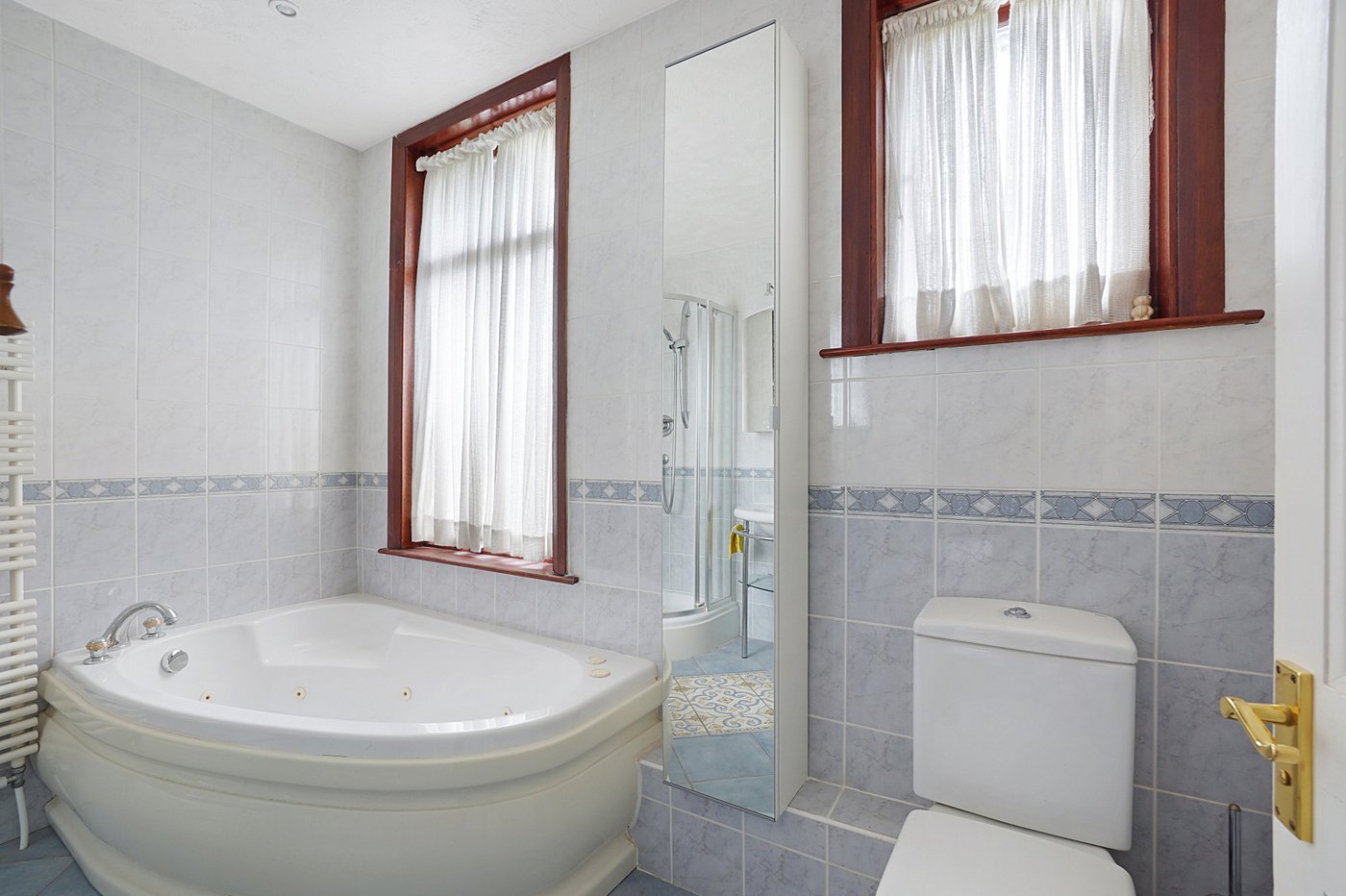 4 bedroom house for sale in Rainham | Robinson Michael & Jackson