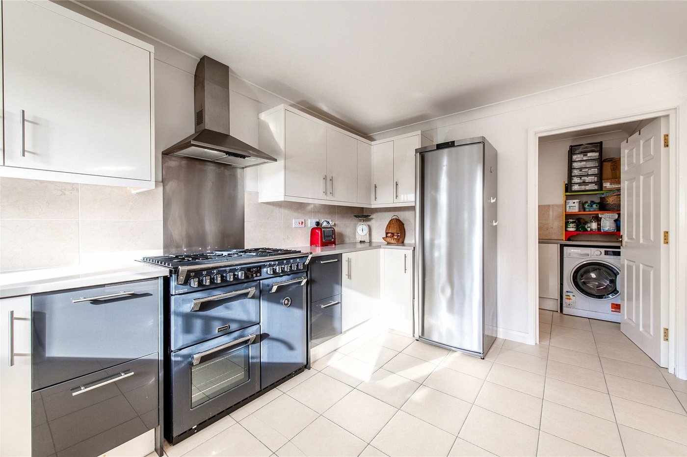 4 bedroom house for sale in Rainham | Robinson Michael & Jackson