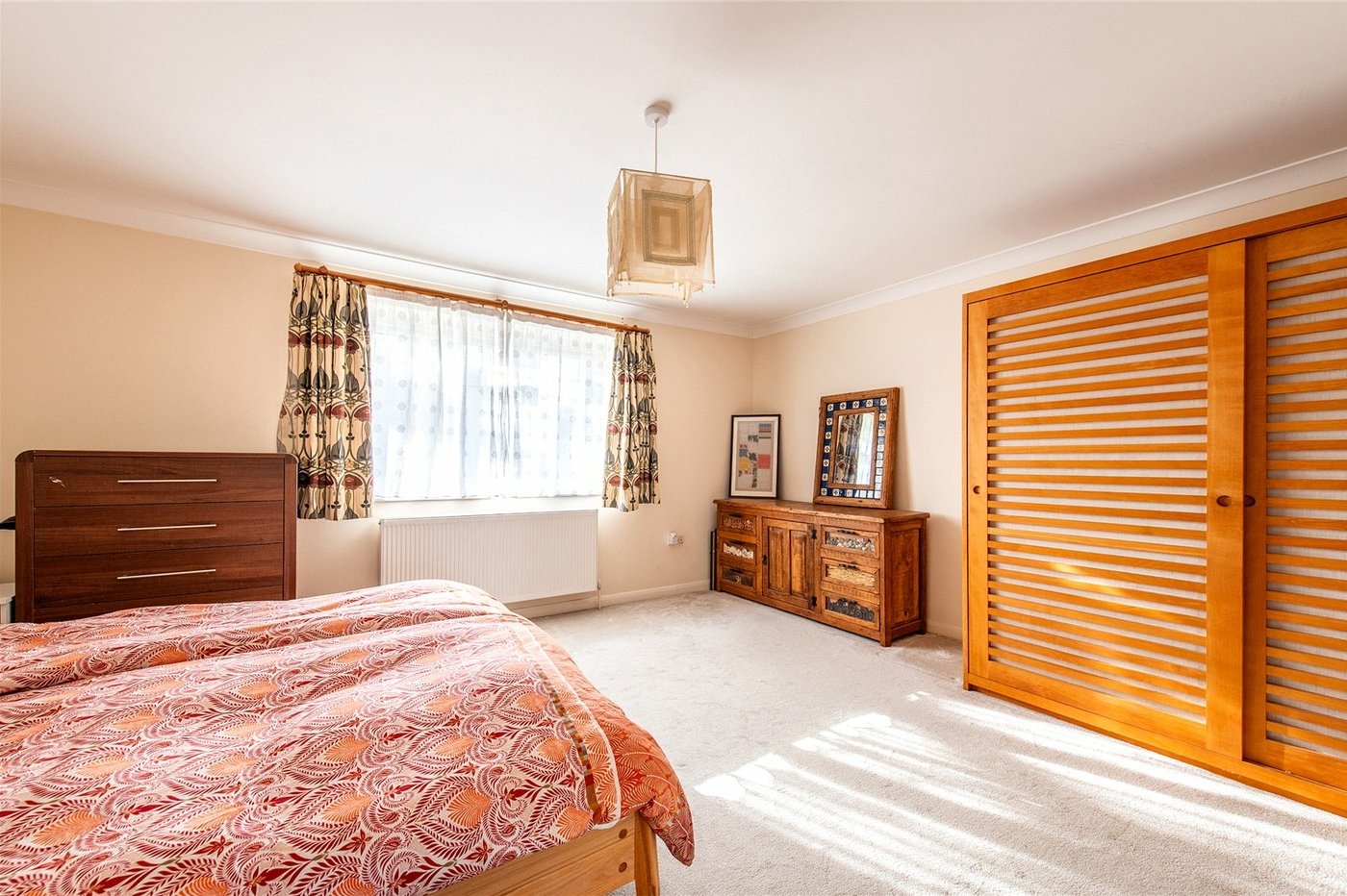 4 bedroom house for sale in Rainham | Robinson Michael & Jackson