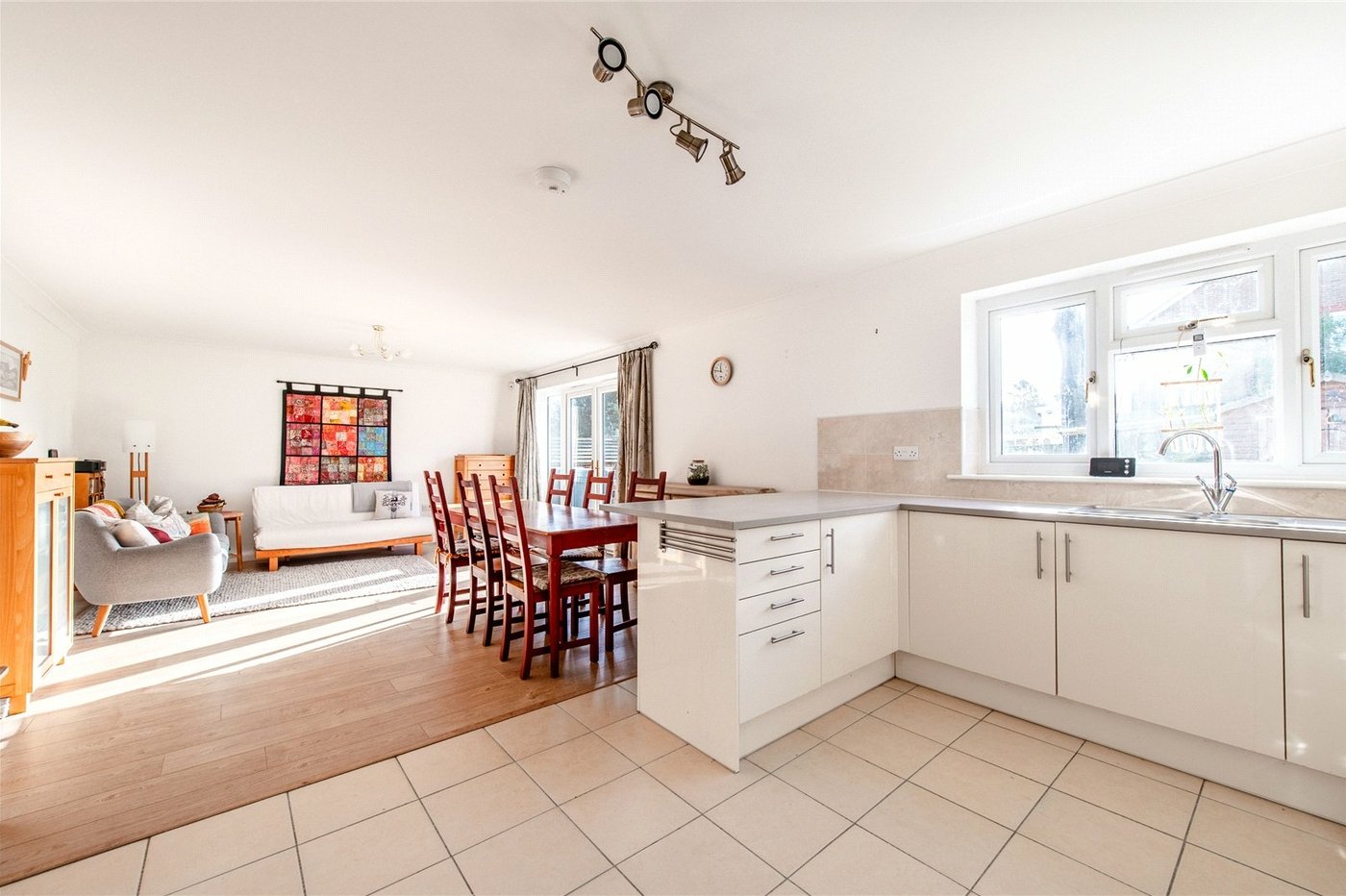 4 bedroom house for sale in Rainham | Robinson Michael & Jackson