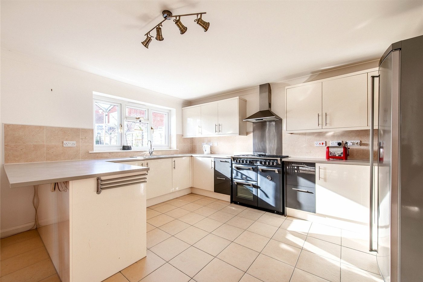 4 bedroom house for sale in Rainham | Robinson Michael & Jackson