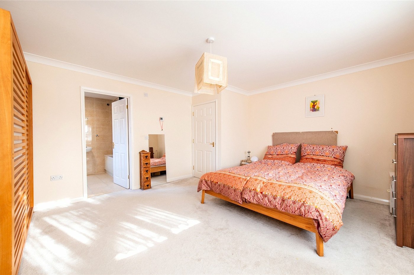 4 bedroom house for sale in Rainham | Robinson Michael & Jackson