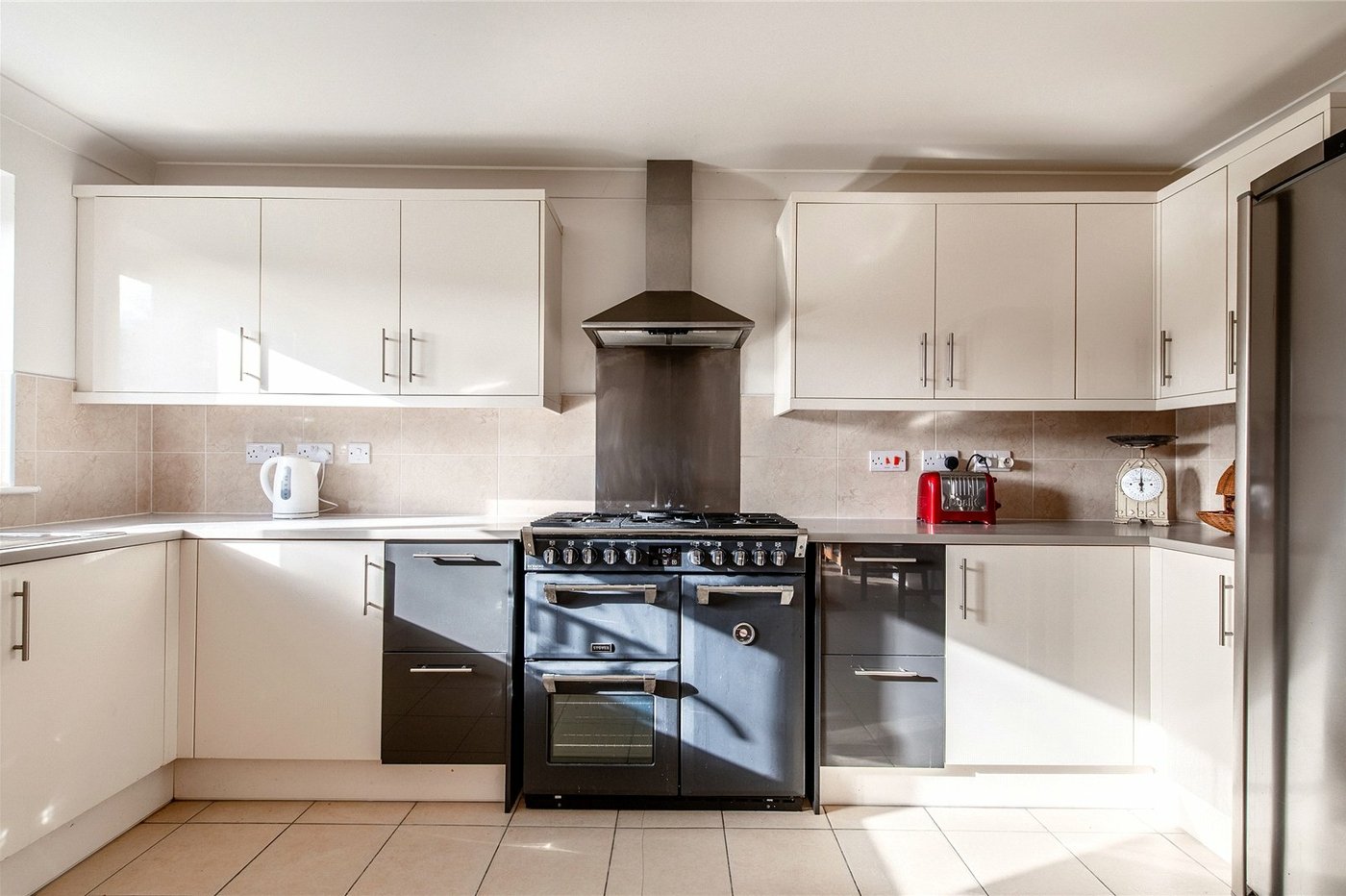 4 bedroom house for sale in Rainham | Robinson Michael & Jackson