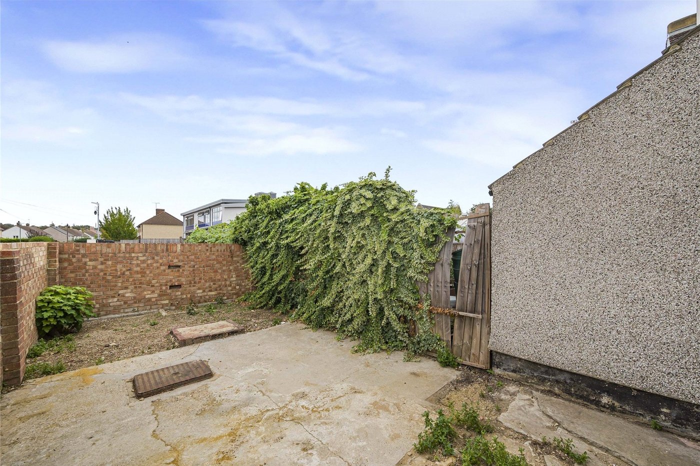 2 bedroom house for sale in Stone | Robinson Jackson