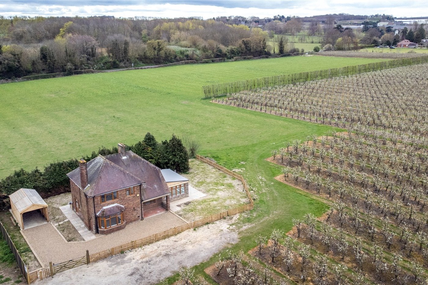 3 bedroom house for sale in Teynham | Robinson Michael & Jackson