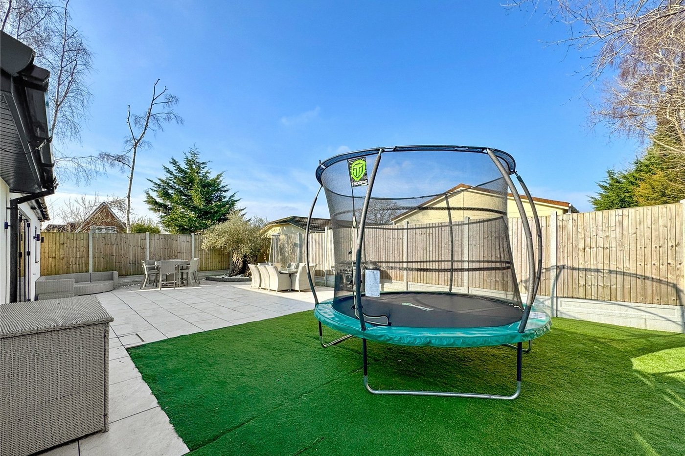 4 bedroom bungalow for sale in West Kingsdown | Robinson Jackson