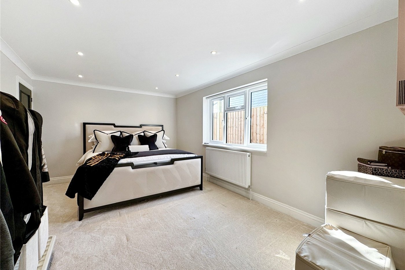 4 bedroom bungalow for sale in West Kingsdown | Robinson Jackson