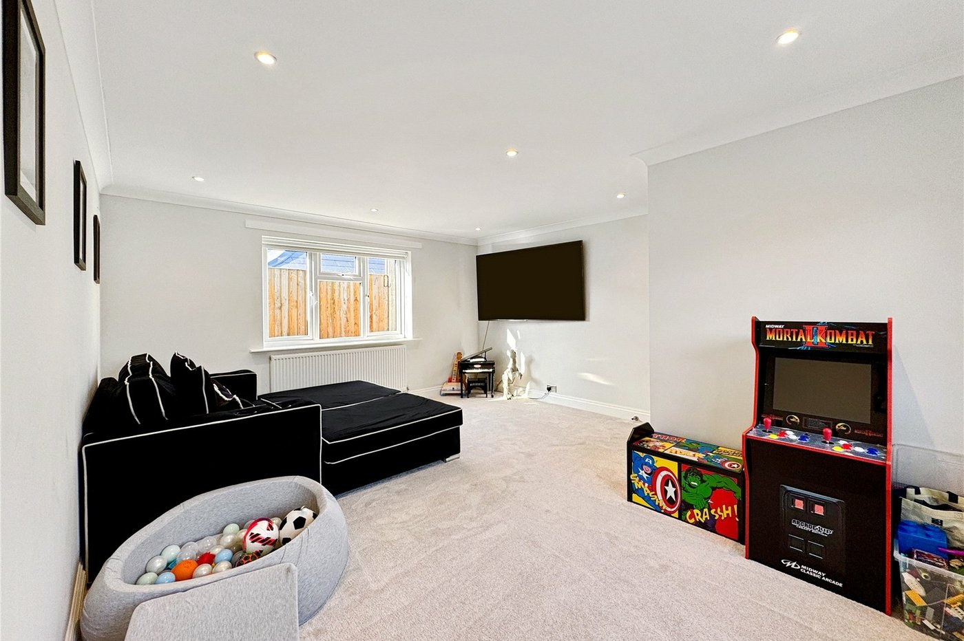 4 bedroom bungalow for sale in West Kingsdown | Robinson Jackson