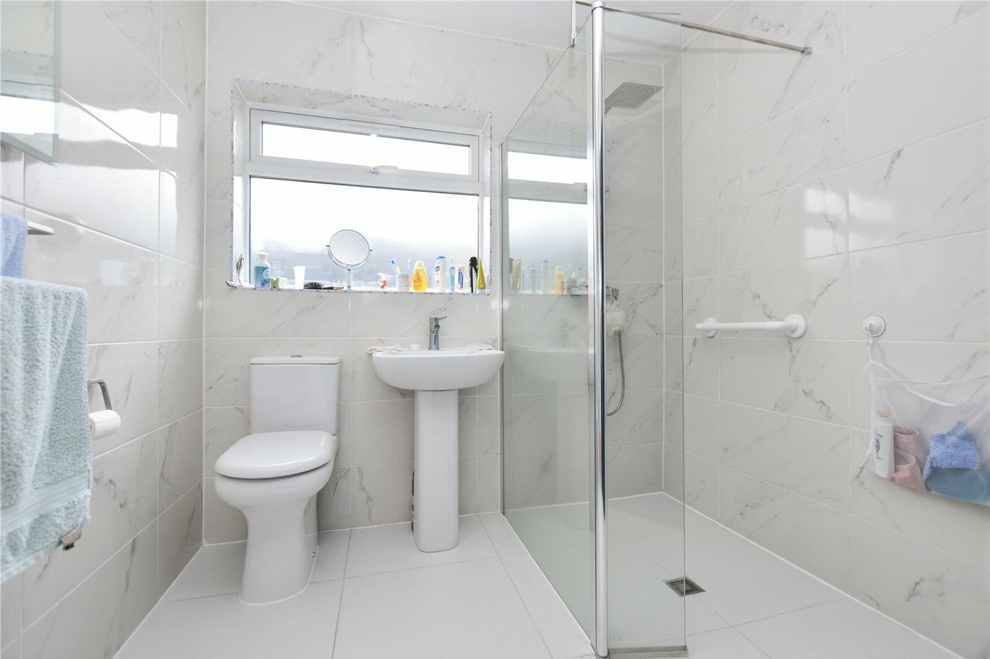 3 bedroom bungalow for sale in Bexleyheath | Robinson Jackson