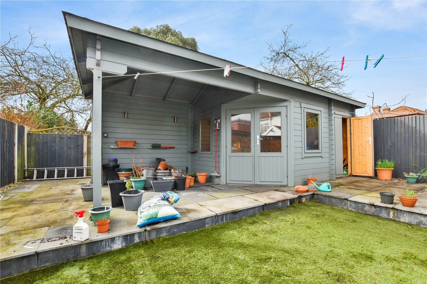 3 bedroom bungalow for sale in Bexleyheath | Robinson Jackson