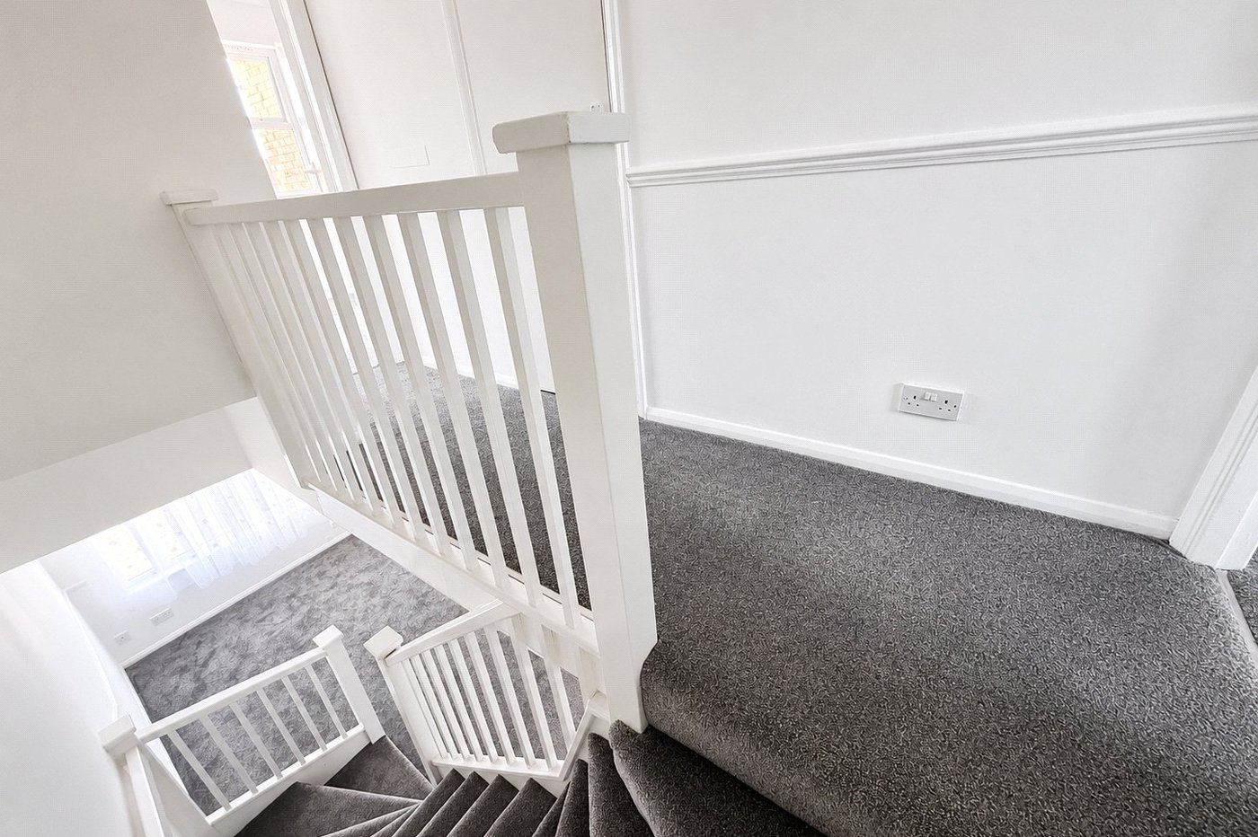 2 bedroom house for sale in London | Robinson Jackson