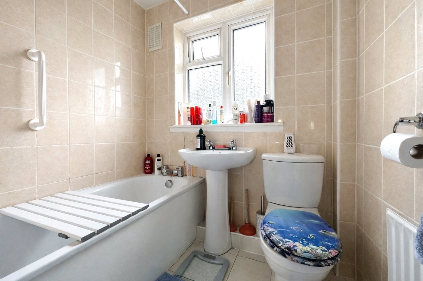 3 bedroom house for sale in London | Robinson Jackson