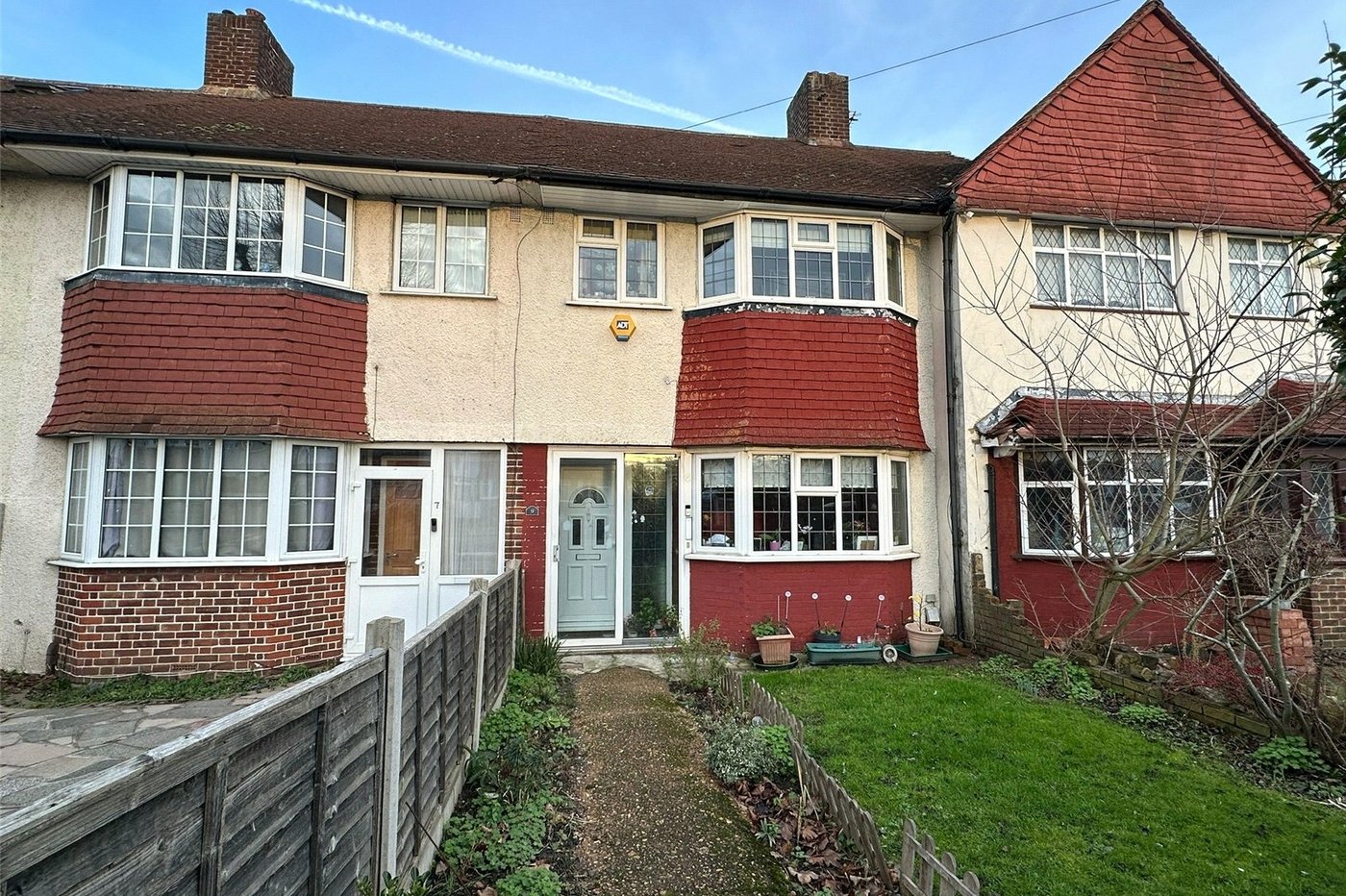 3 bedroom house for sale in London | Robinson Jackson