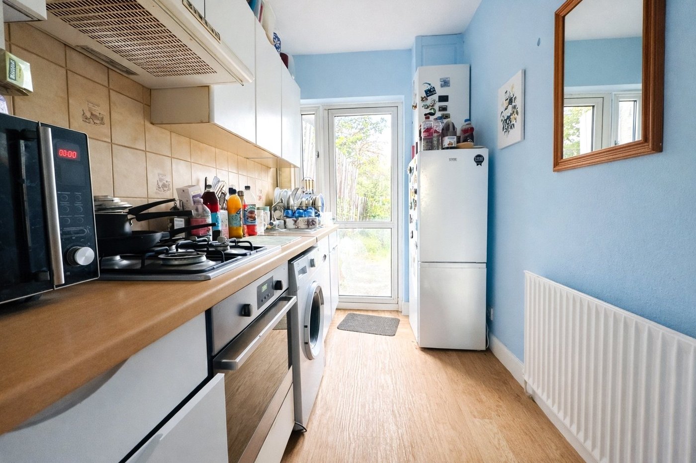 3 bedroom house for sale in London | Robinson Jackson