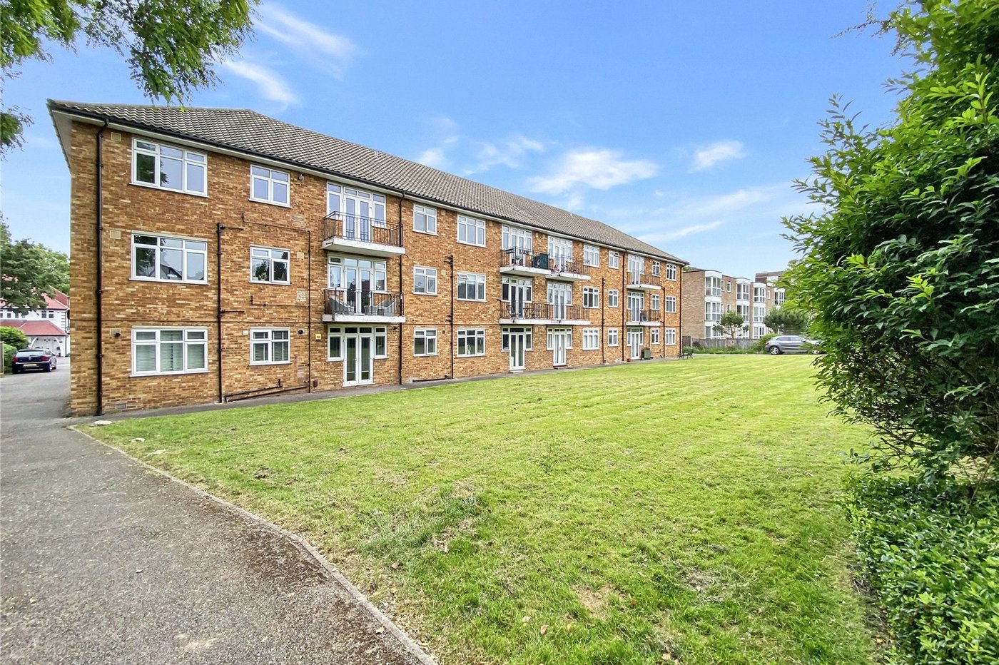 2 bedroom property for sale in Sidcup | Robinson Jackson
