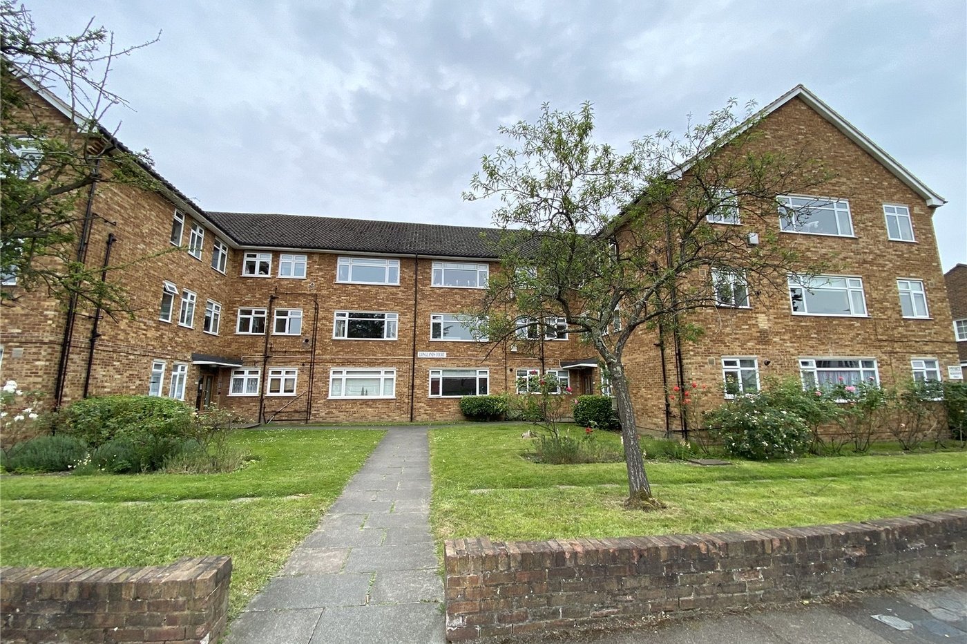 2 bedroom property for sale in Sidcup | Robinson Jackson