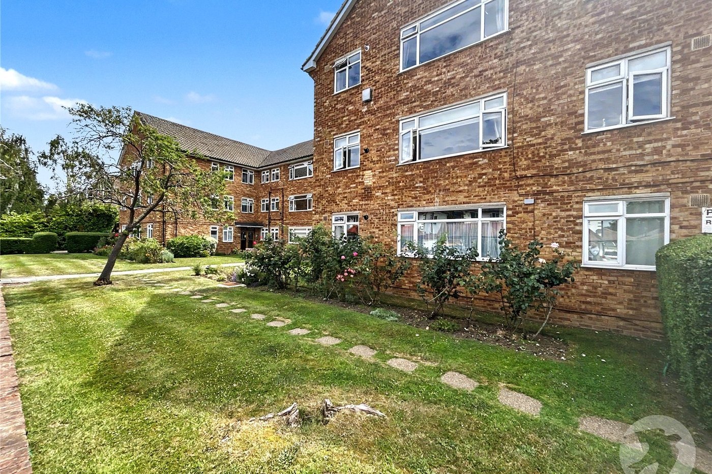 2 bedroom property for sale in Sidcup | Robinson Jackson