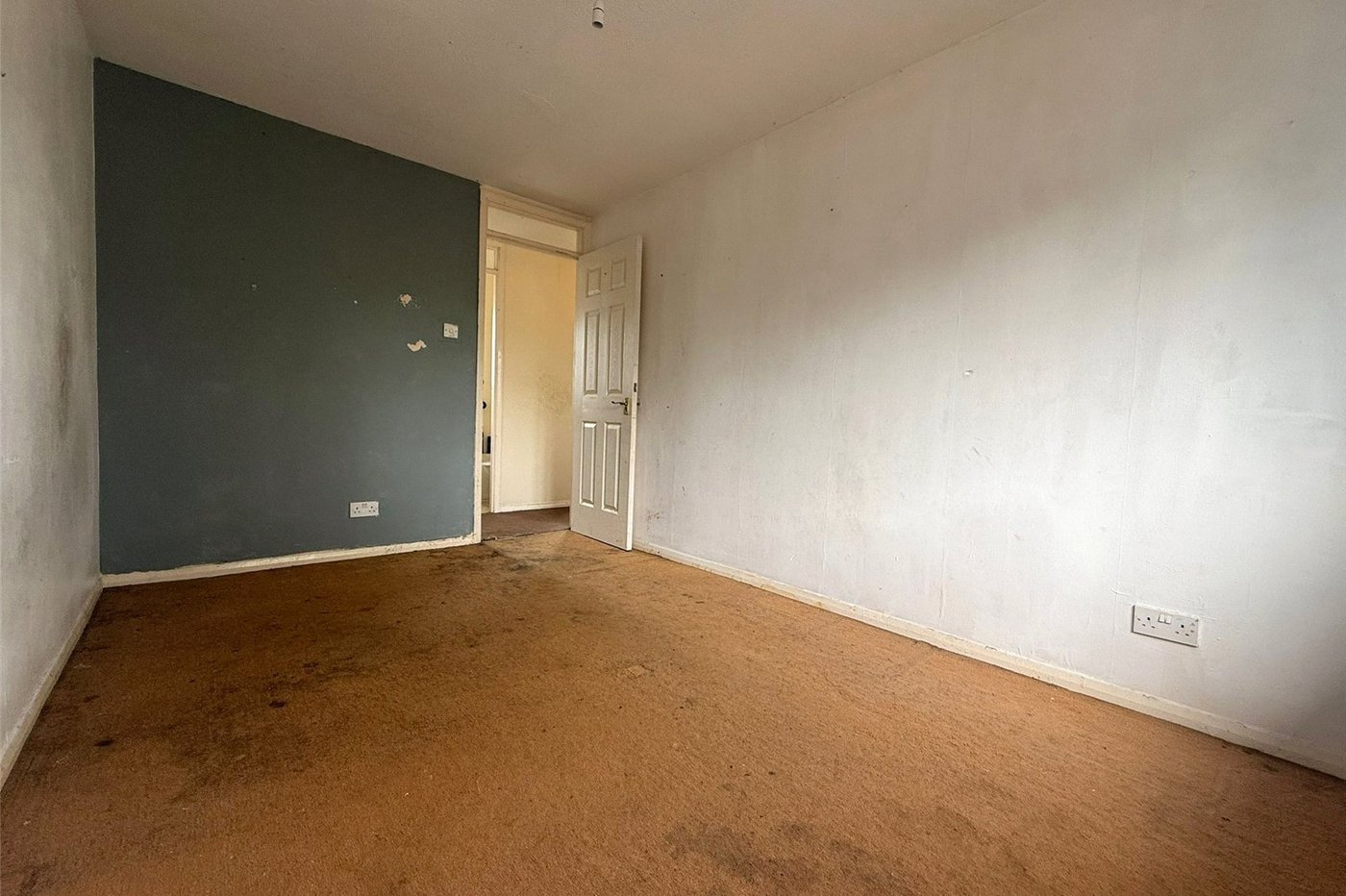 3 bedroom house for sale in Thamesmead | Robinson Jackson