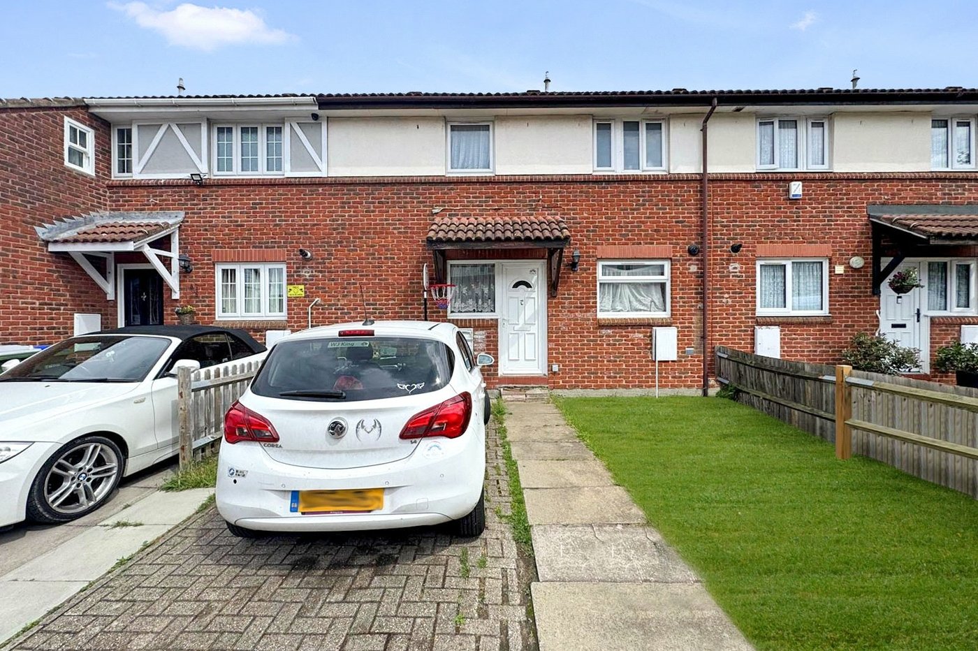 3 bedroom house for sale in Thamesmead | Robinson Jackson