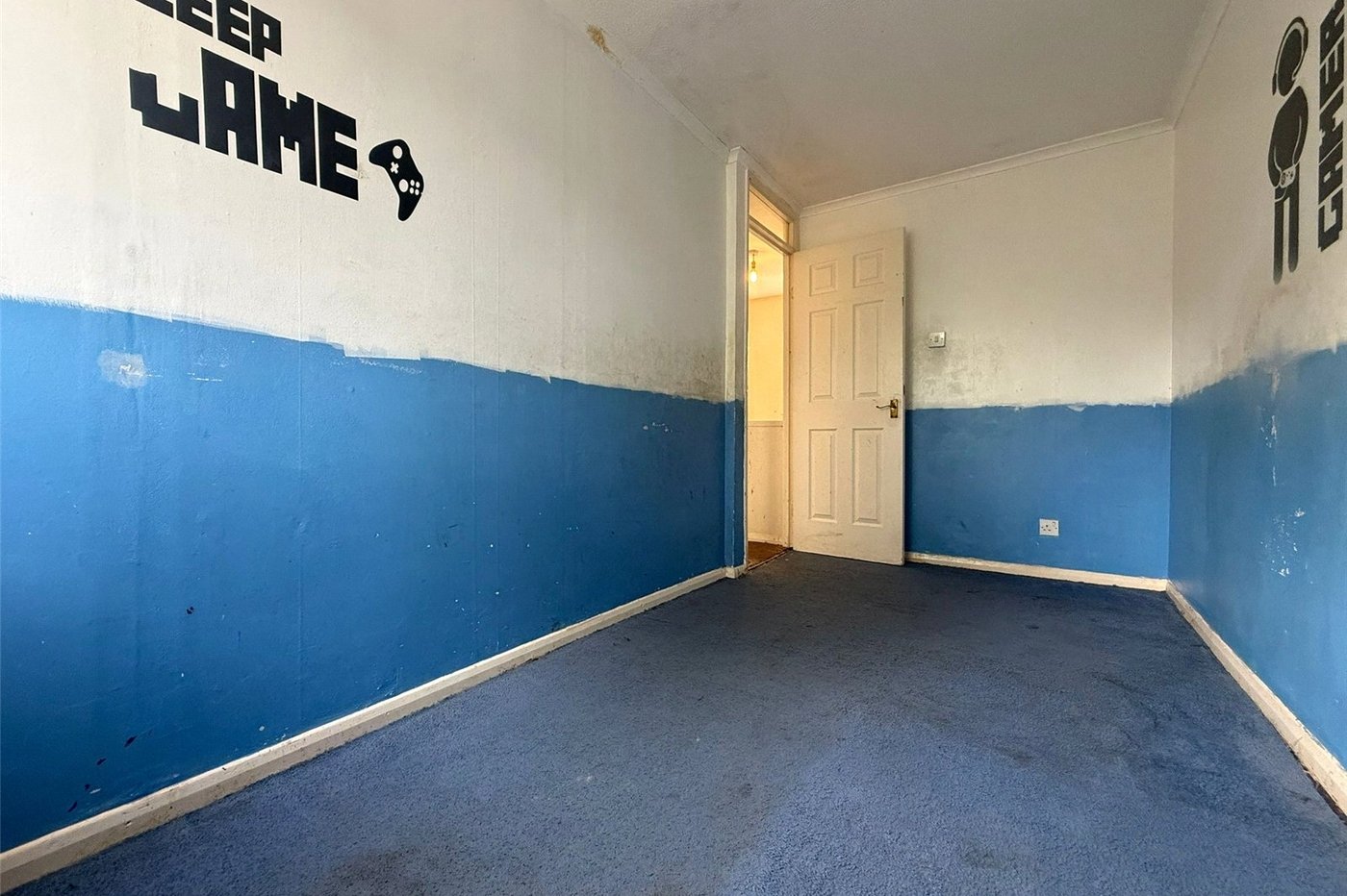 3 bedroom house for sale in Thamesmead | Robinson Jackson
