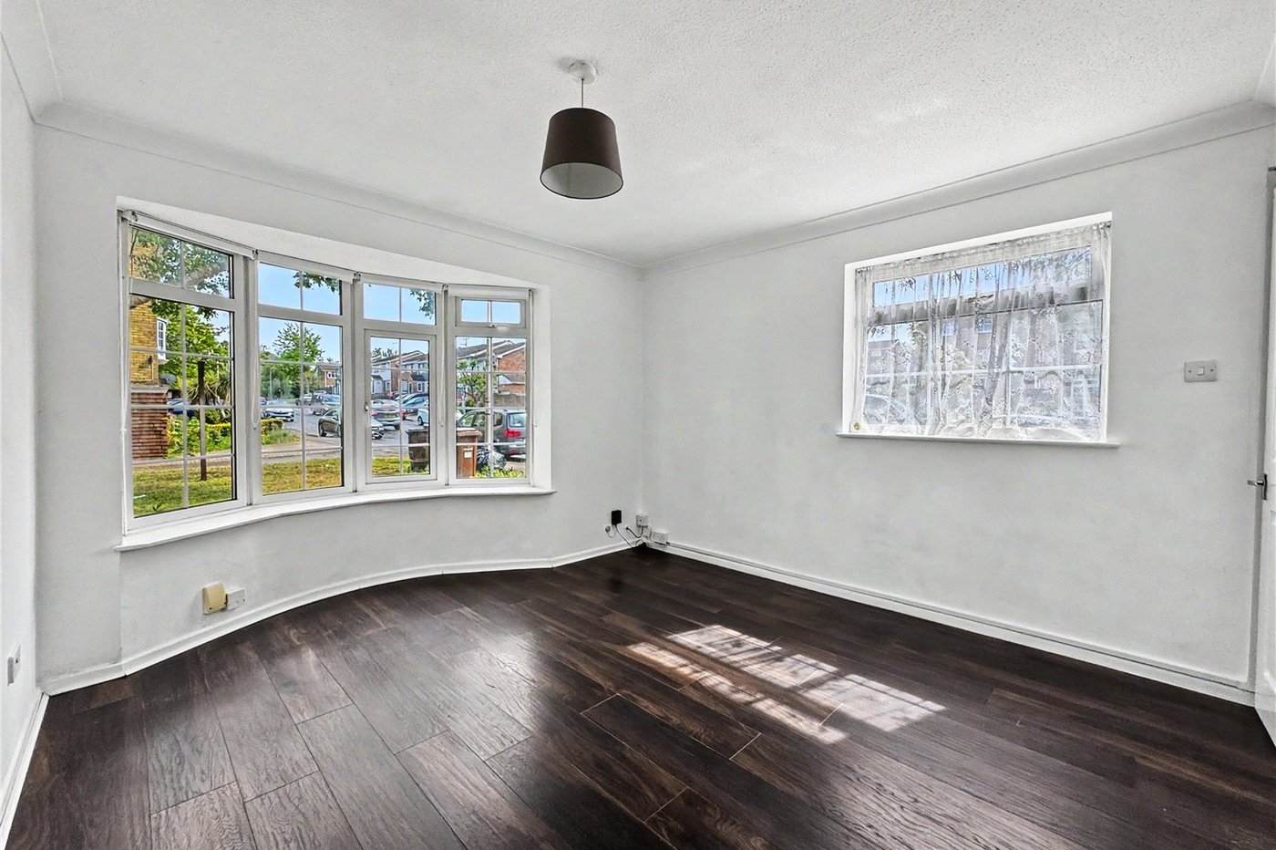 4 bedroom property for sale in Rainham | Robinson Michael & Jackson