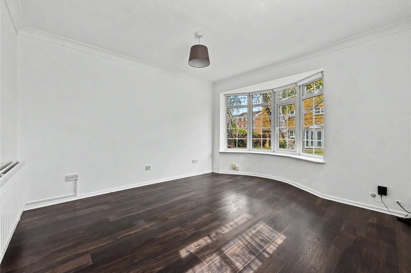 4 bedroom property for sale in Rainham | Robinson Michael & Jackson