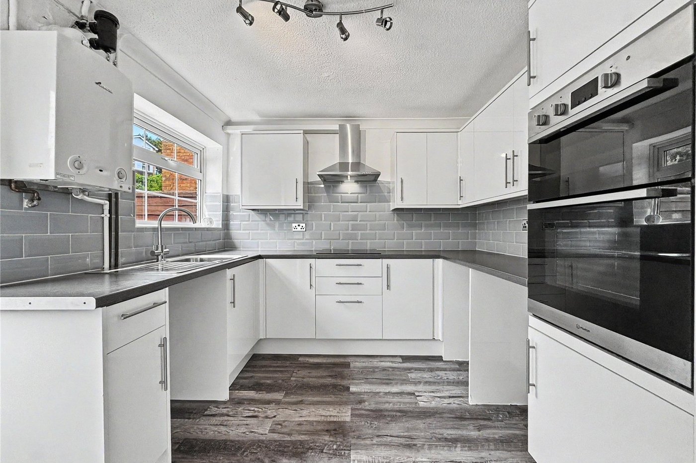 4 bedroom property for sale in Rainham | Robinson Michael & Jackson
