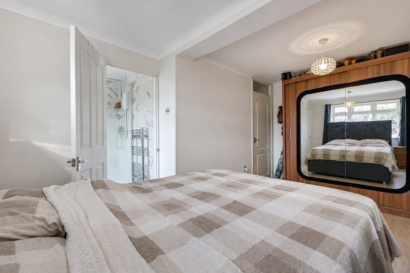 3 bedroom house for sale in Rainham | Robinson Michael & Jackson