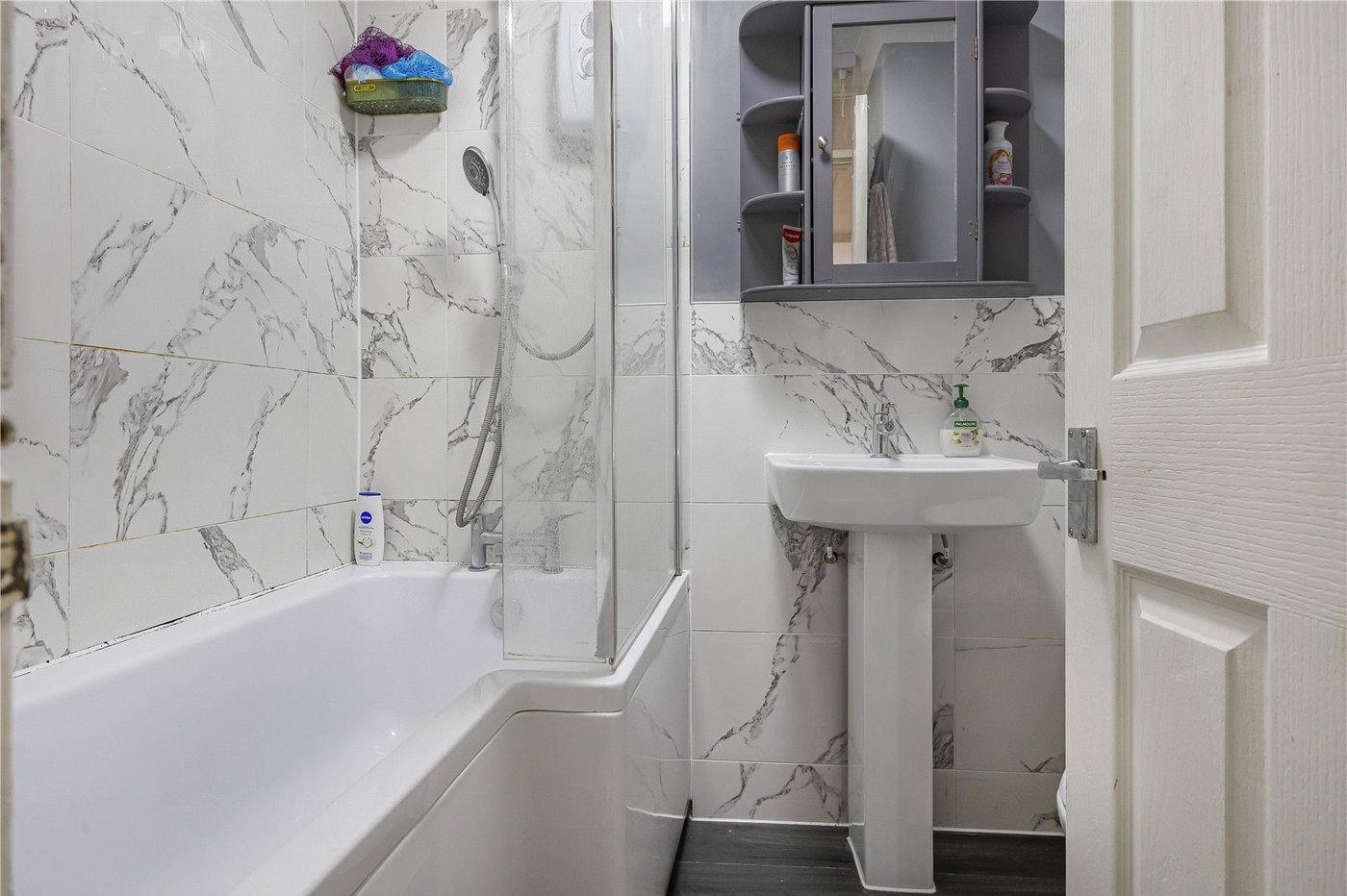 3 bedroom house for sale in Rainham | Robinson Michael & Jackson