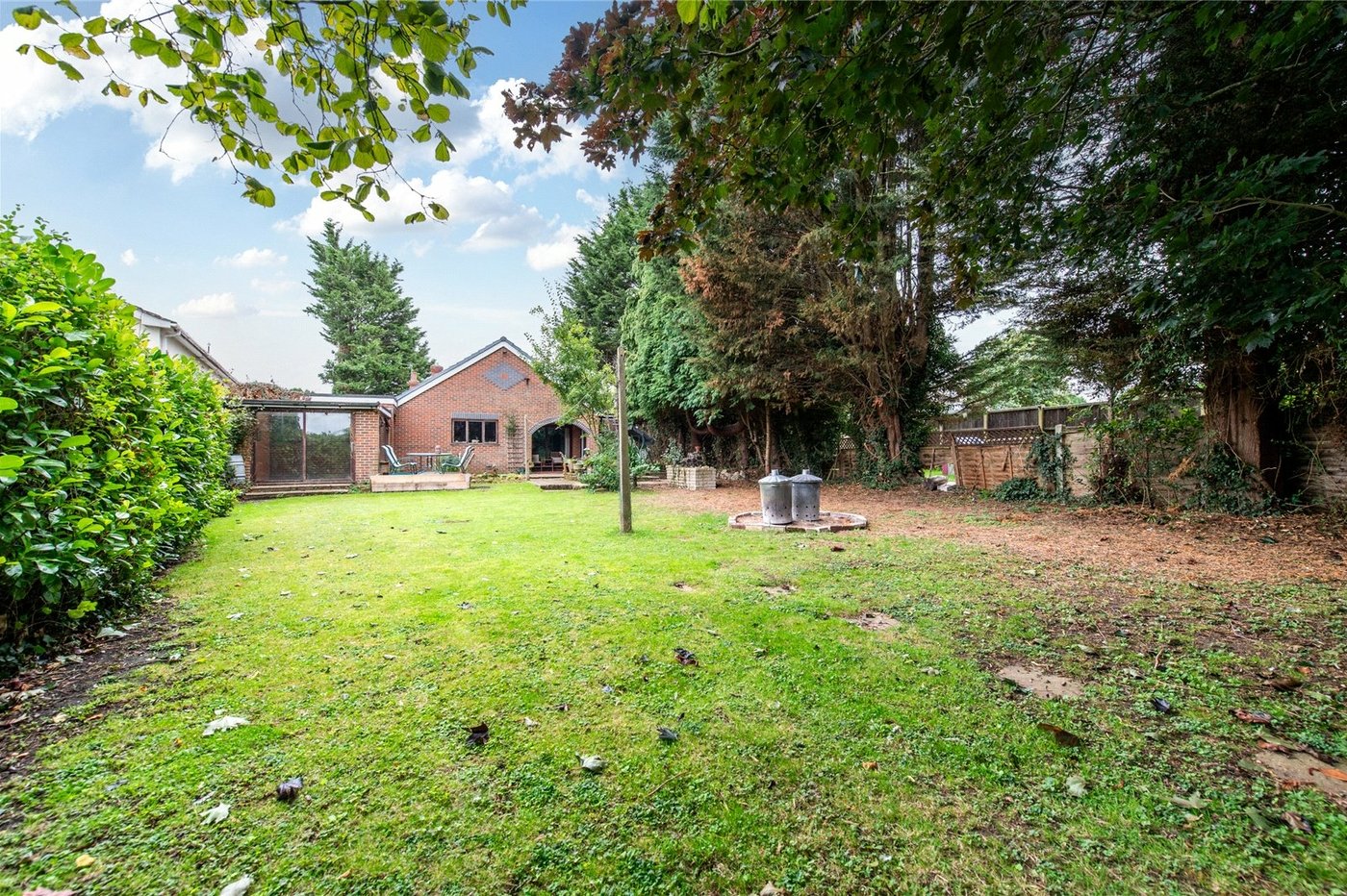 4 bedroom bungalow for sale in Maidstone | Robinson Michael & Jackson