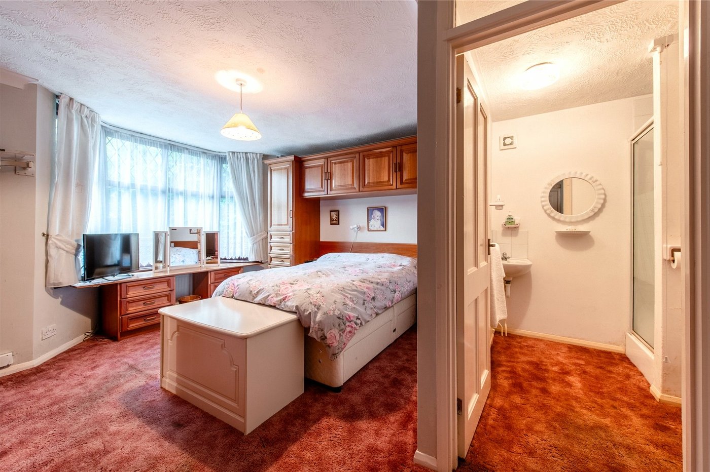 4 bedroom bungalow for sale in Maidstone | Robinson Michael & Jackson