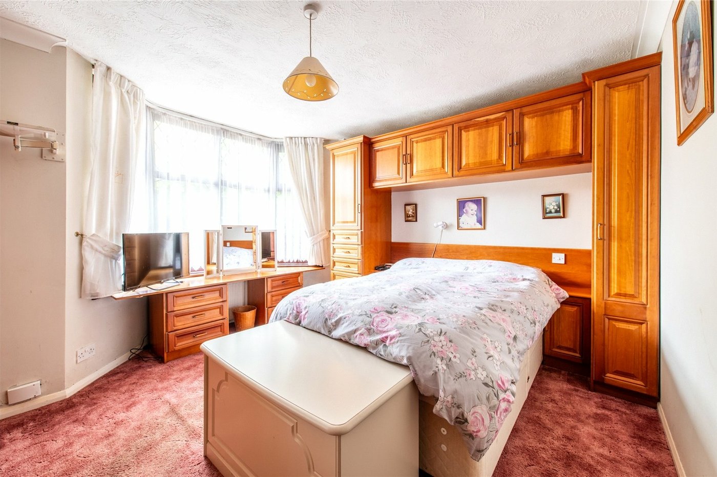 4 bedroom bungalow for sale in Maidstone | Robinson Michael & Jackson