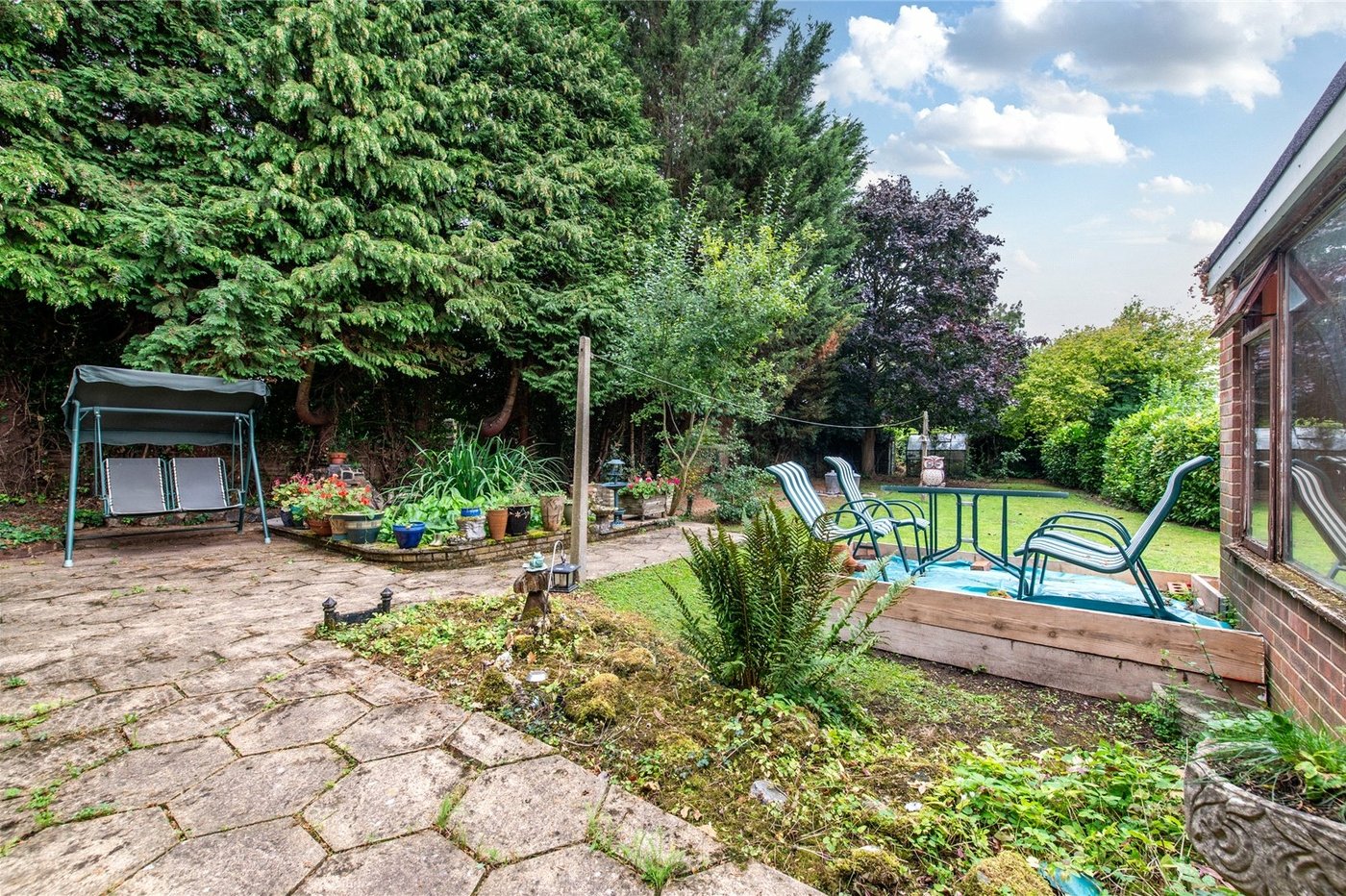 4 bedroom bungalow for sale in Maidstone | Robinson Michael & Jackson