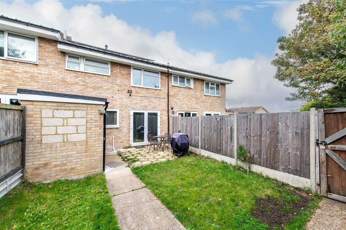 2 bedroom house for sale in Gravesend | Robinson Michael & Jackson