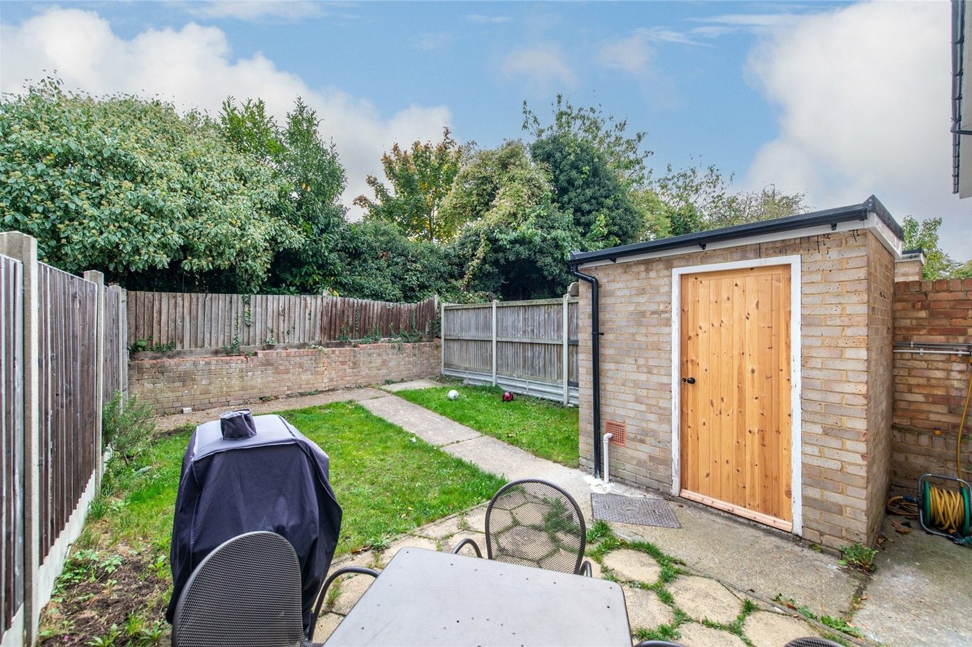 2 bedroom house for sale in Gravesend | Robinson Michael & Jackson