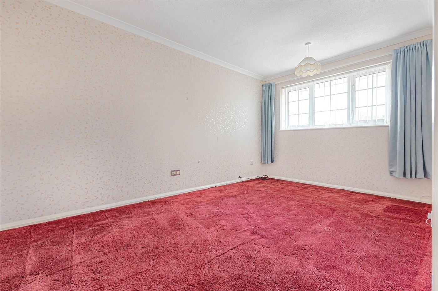 2 bedroom house for sale in Gravesend | Robinson Michael & Jackson